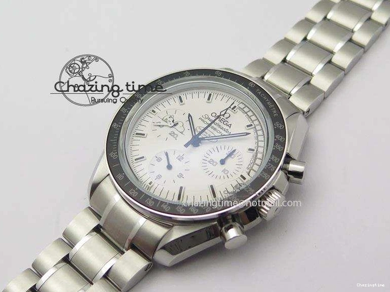0429 Efficient Speedmaster JHF SS Snoopy Award 45th Anniversary White dial On SS Bracelet 8239